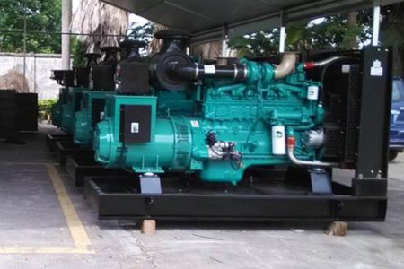 選擇寧波康明斯發電機組租賃商時需要注意哪些？